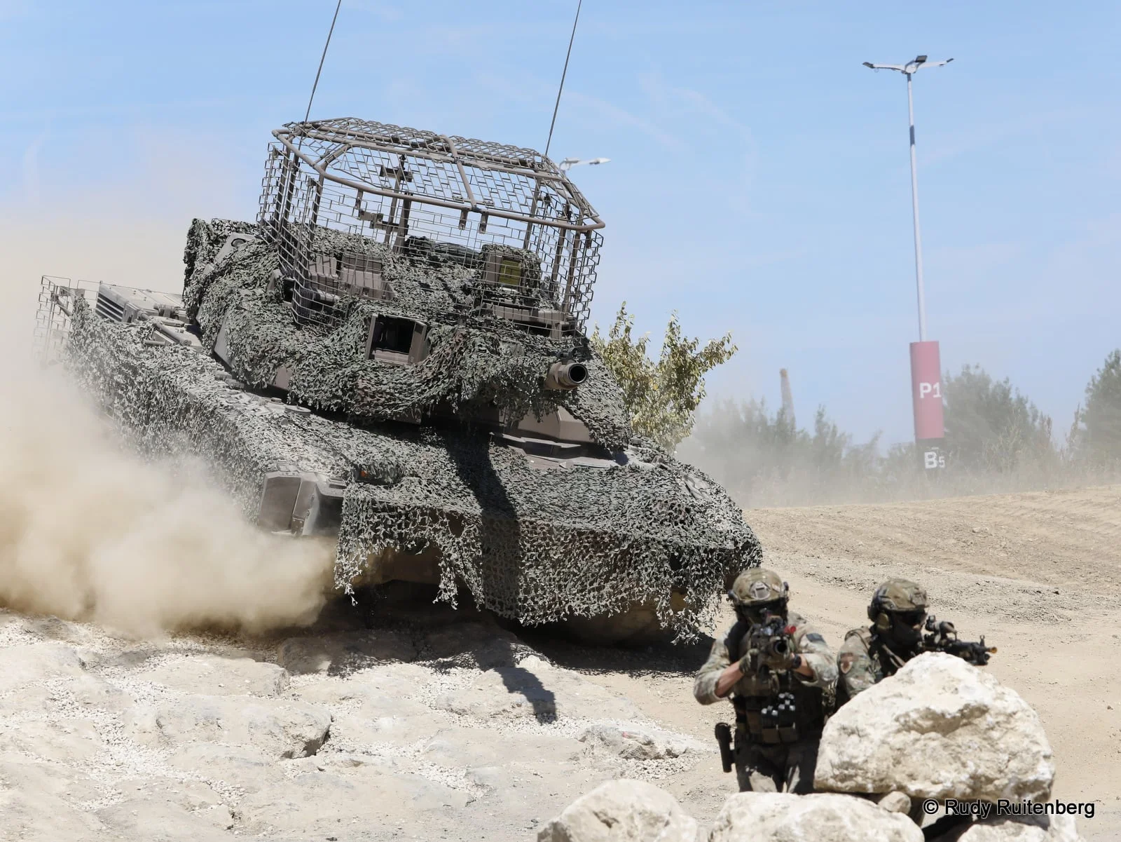 BMP-3 cope cage armor from side view